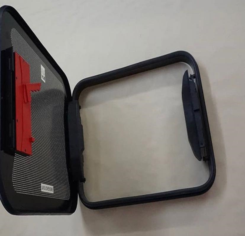 KARAVAN%20TAVAN%20HEKİ%2050X65%20TAM%20AÇILIR%20ACİL%20ÇIKIŞ%2090%20DERECE